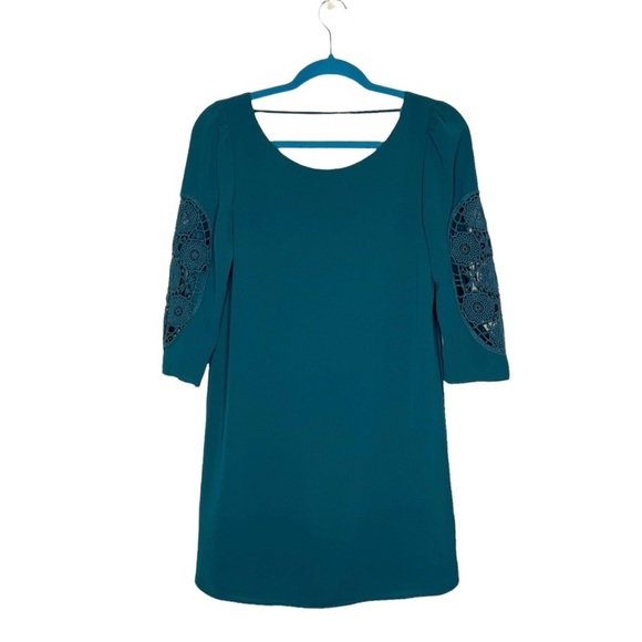 Dainty Hooligan Teal Scoop Neck Appliqué Sleeve Shift Dress - Picture 1 of 9